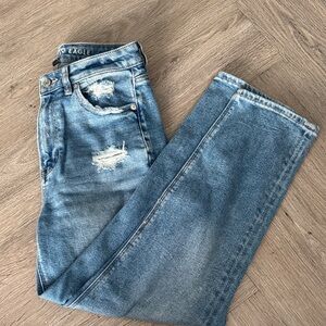 American Eagle Outfitters Women’s Size 4 Short Light Blue Ripped Jeans